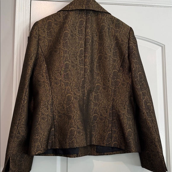 Le Suit Black & Gold Snakeskin Patterned Blazer & Skirt Set Size 14 New w/o Tag - Picture 2 of 11